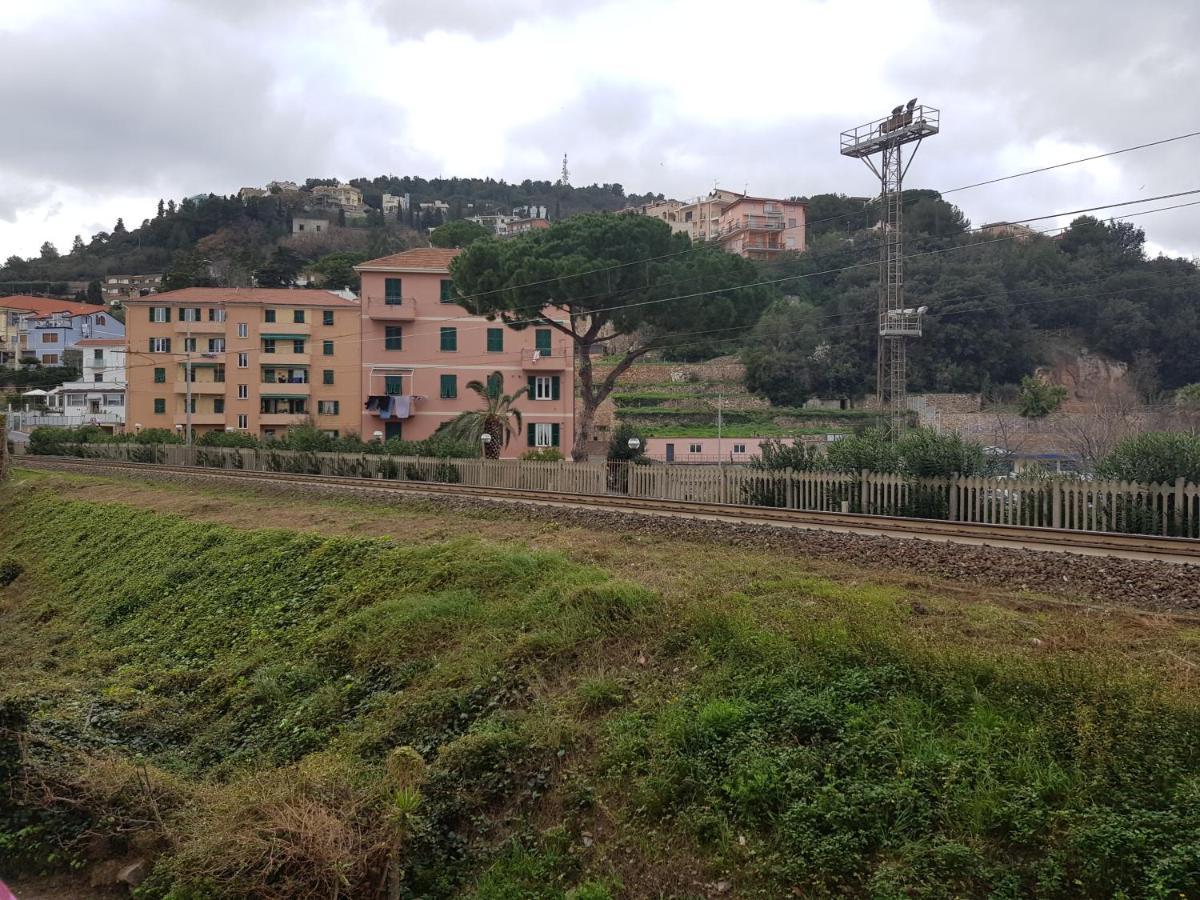 Holiday In Pietra Ligure Dış mekan fotoğraf